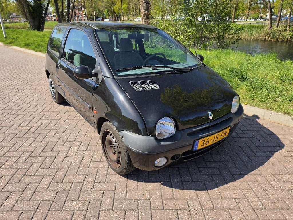 Renault Twingo 1.2-16V Hélios (bj 2002), Auto's, Renault, Voorwielaandrijving, 4 cilinders, 4 stoelen, Zwart