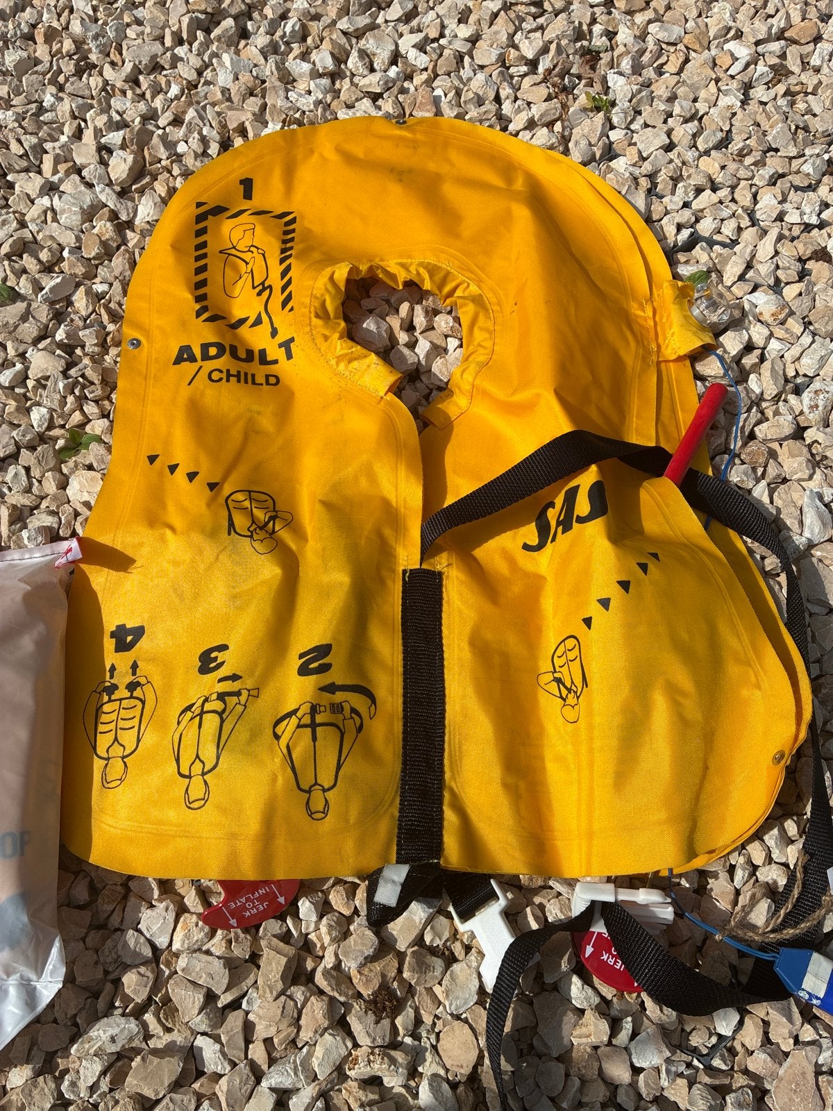 Reddingvesten uit vliegtuig  voor watersporters co2 patroon, Gebruikt, Overige typen, Sas, Pp