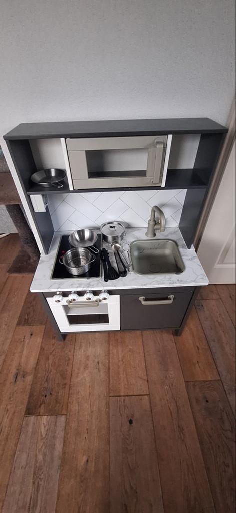 Ikea speelkeuken, Ophalen