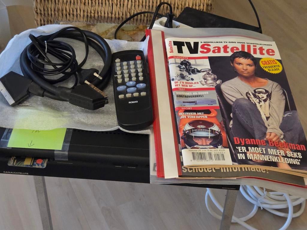 Canal+ CanalSatellite ontvanger met afstandsbediening, Ophalen of Verzenden