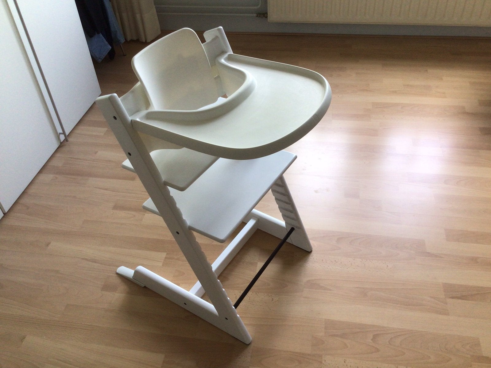 Stokke tripp trapp kinderstoel wit, Kinderen en Baby's, Kinderstoelen, Ophalen, Gebruikt, Meegroeistoel