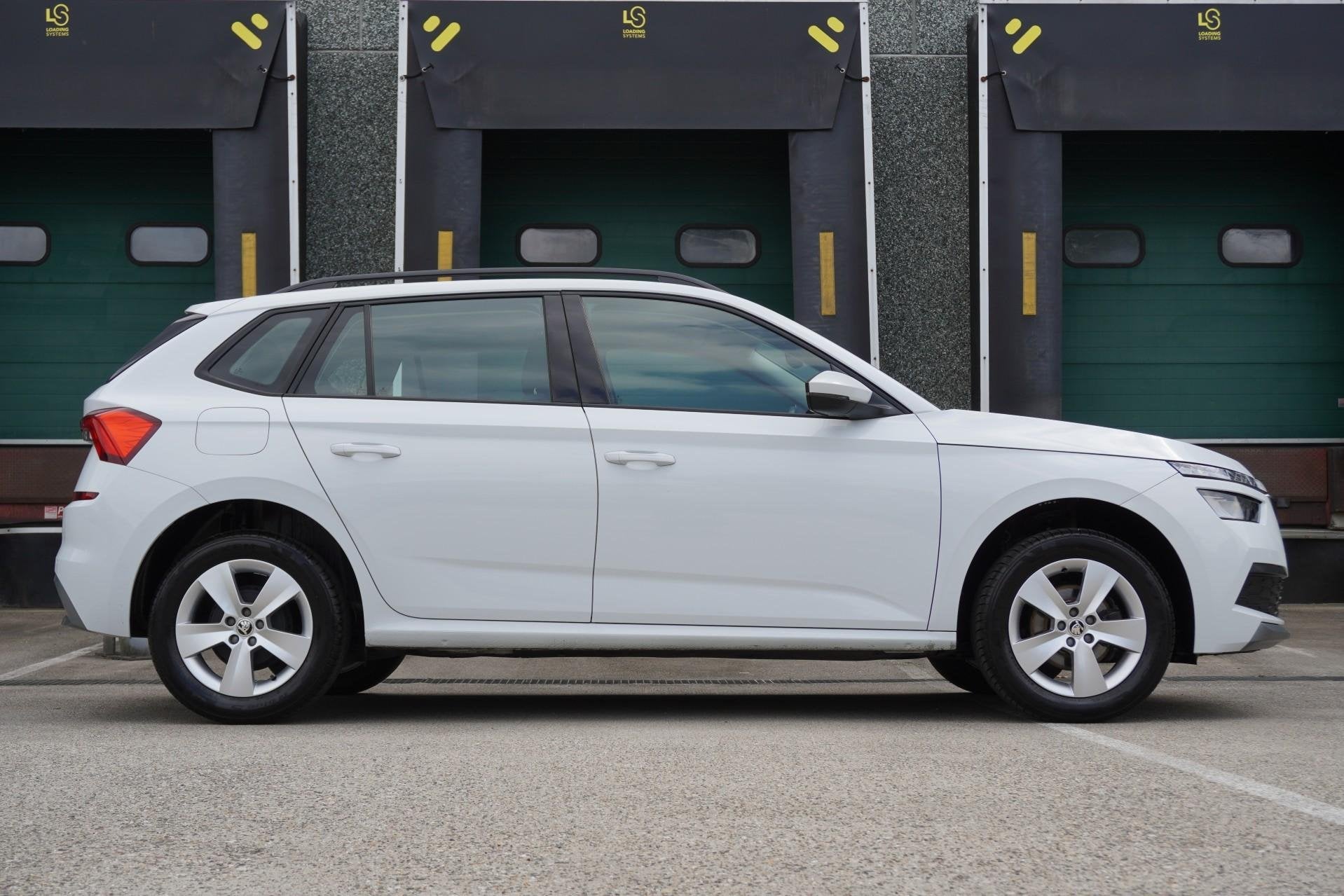 Skoda Kamiq 1.0 TSI 110pk Ambition | Airco | Cruise Control, Auto's, 12 maanden, Stof, Gebruikt, 610 kg