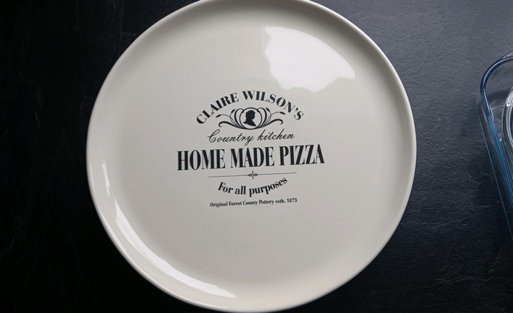 Servies Claire Wilson pizzaborden, Huis en Inrichting, Keuken | Servies, Ophalen, Bord(en), Overige stijlen, Glas