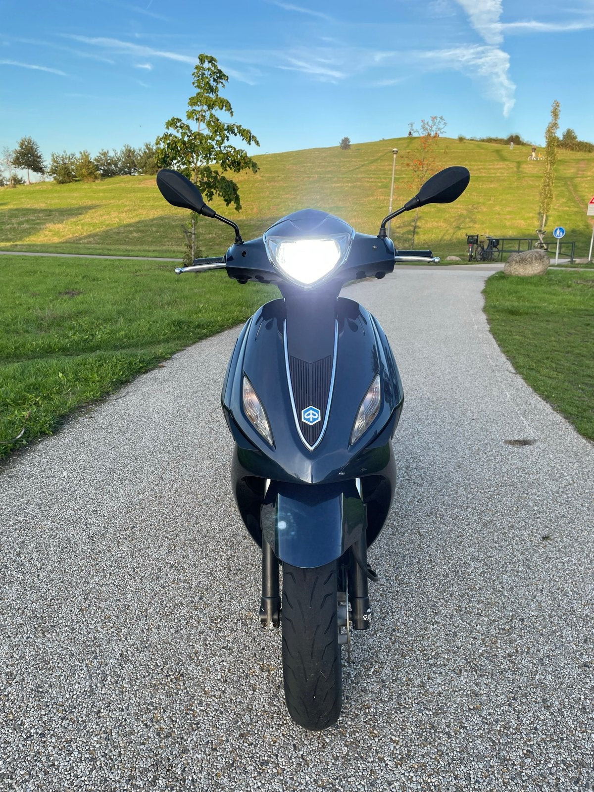 Piaggio New Fly 100cc, Fietsen en Brommers, Ophalen of Verzenden, Nieuw, Benzine, Piaggio