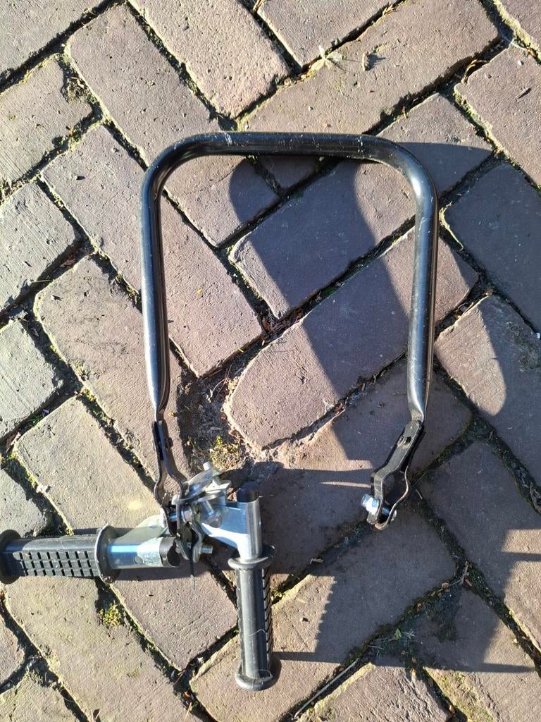 Ruggensteun en voetsteunen voor achterop de fiets, Ophalen of Verzenden, Gebruikt, Achterzitje, Voetsteuntjes