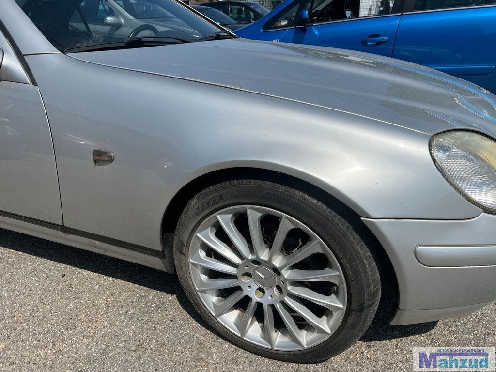 MERCEDES SLK R170 zilver H744 rechts voorscherm 1996-2000, Auto-onderdelen, Carrosserie en Plaatwerk, Mercedes-Benz, Gebruikt