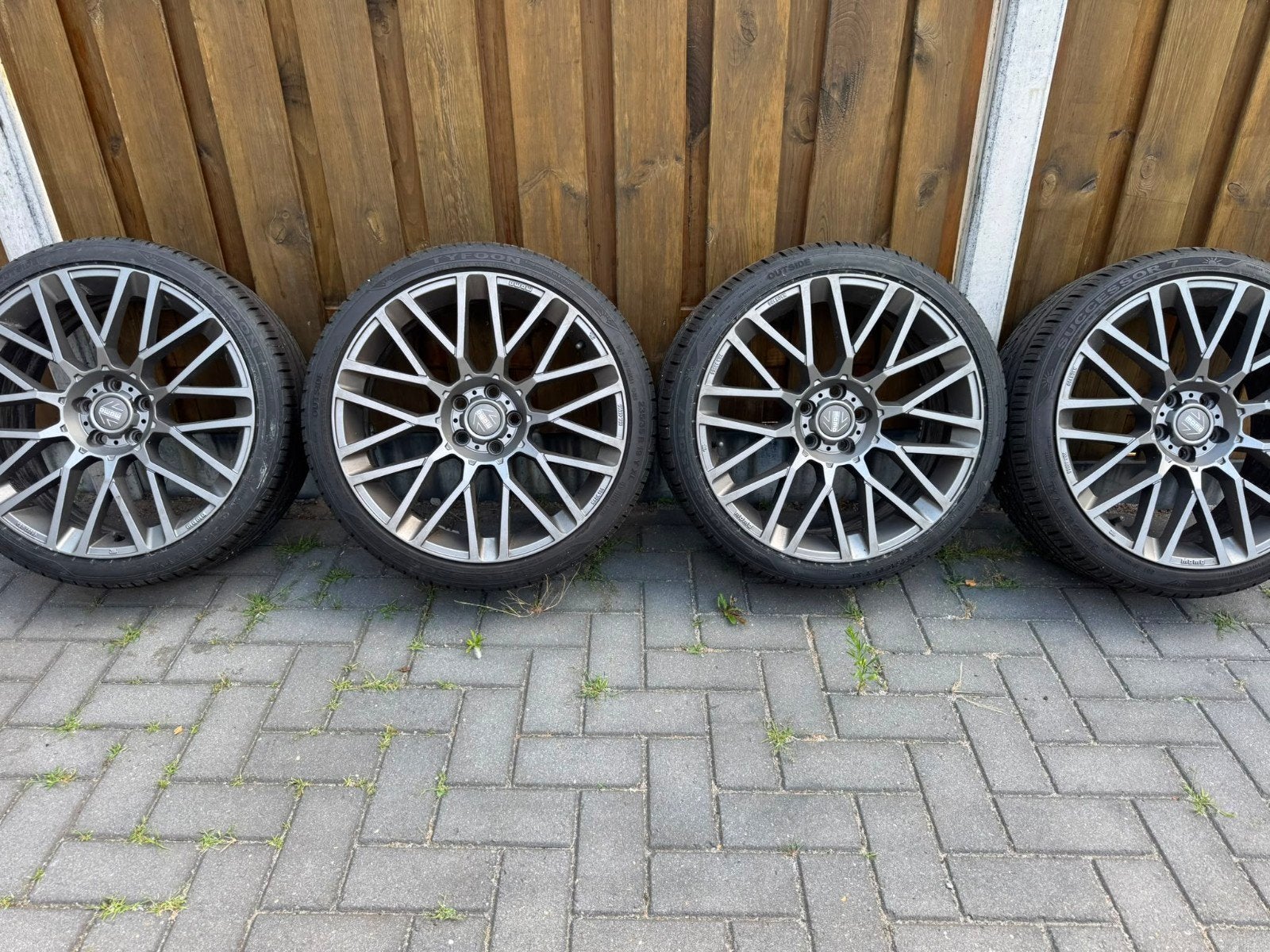 19 inch MOMO velgen 5x108 ford focus, Auto-onderdelen, Banden en Velgen, Velg(en), 235 mm, Zomerbanden, Ophalen