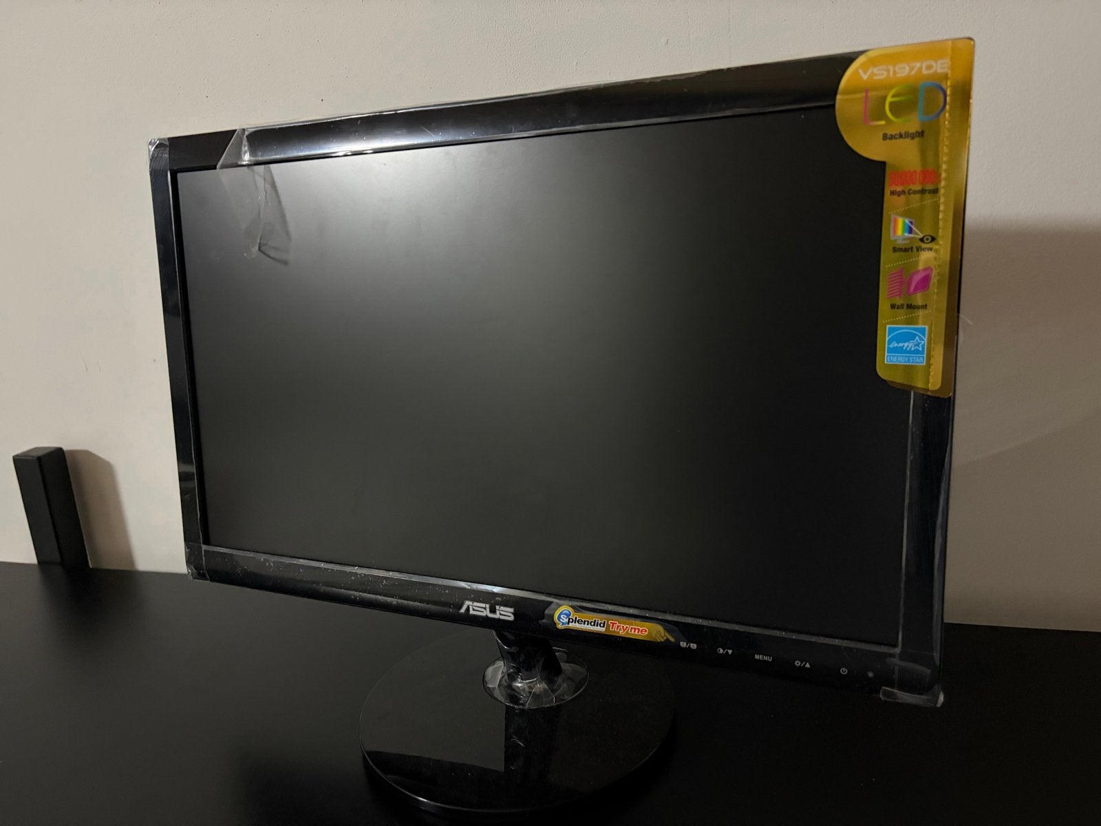 ASUS VS197DE Monitor - 18.5 inch LED Scherm, Kantelbaar, Ophalen of Verzenden, VGA, 60 Hz of minder