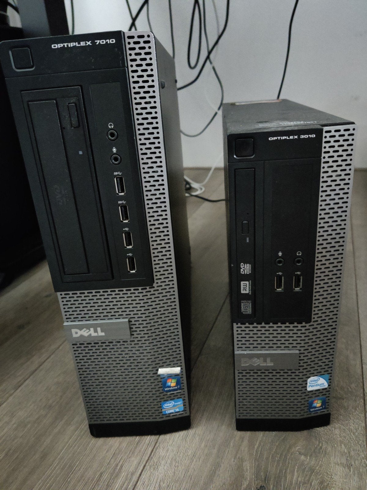 2x Dell Optiplex Desktops (3010 SFF & 7010) + Monitor, Ophalen, Gebruikt, HDD, Met monitor