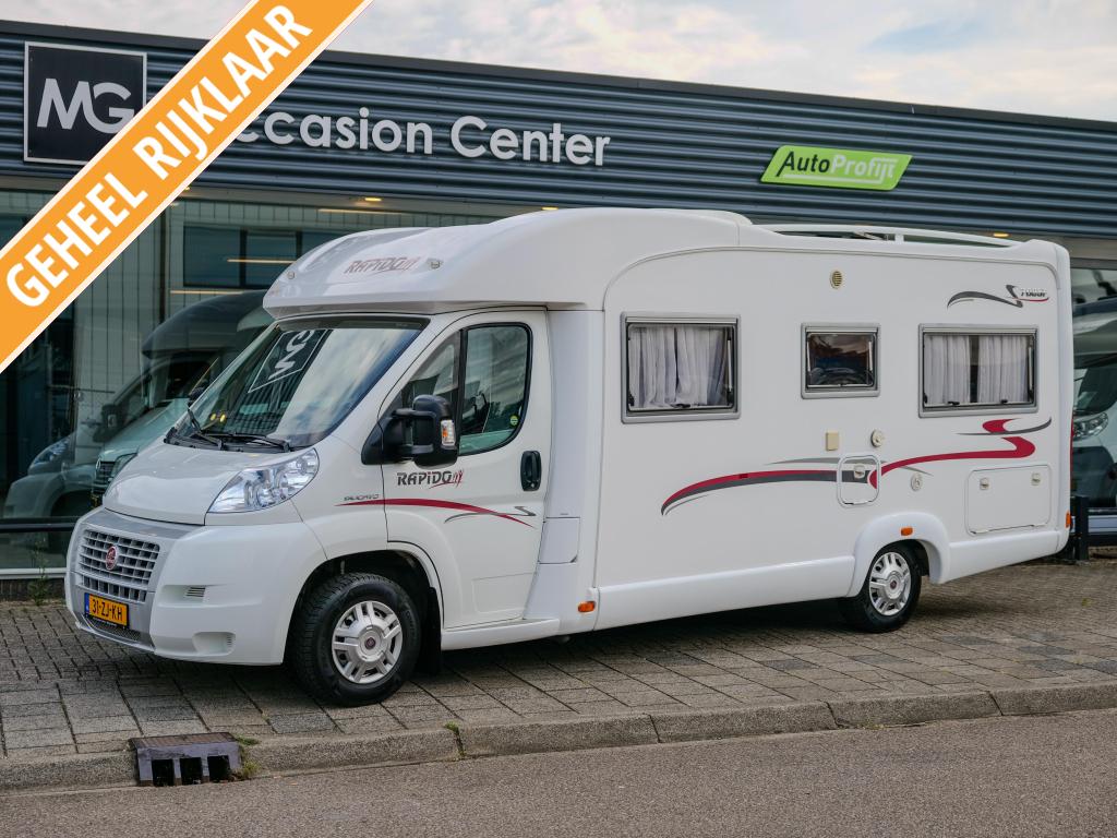 Rapido Le Randonneur 7086 F 2X AIRCO FRANSBED F-2-F!, Caravans en Kamperen, Campers, Luifel, Fiat, Afzuigkap, Bedrijf