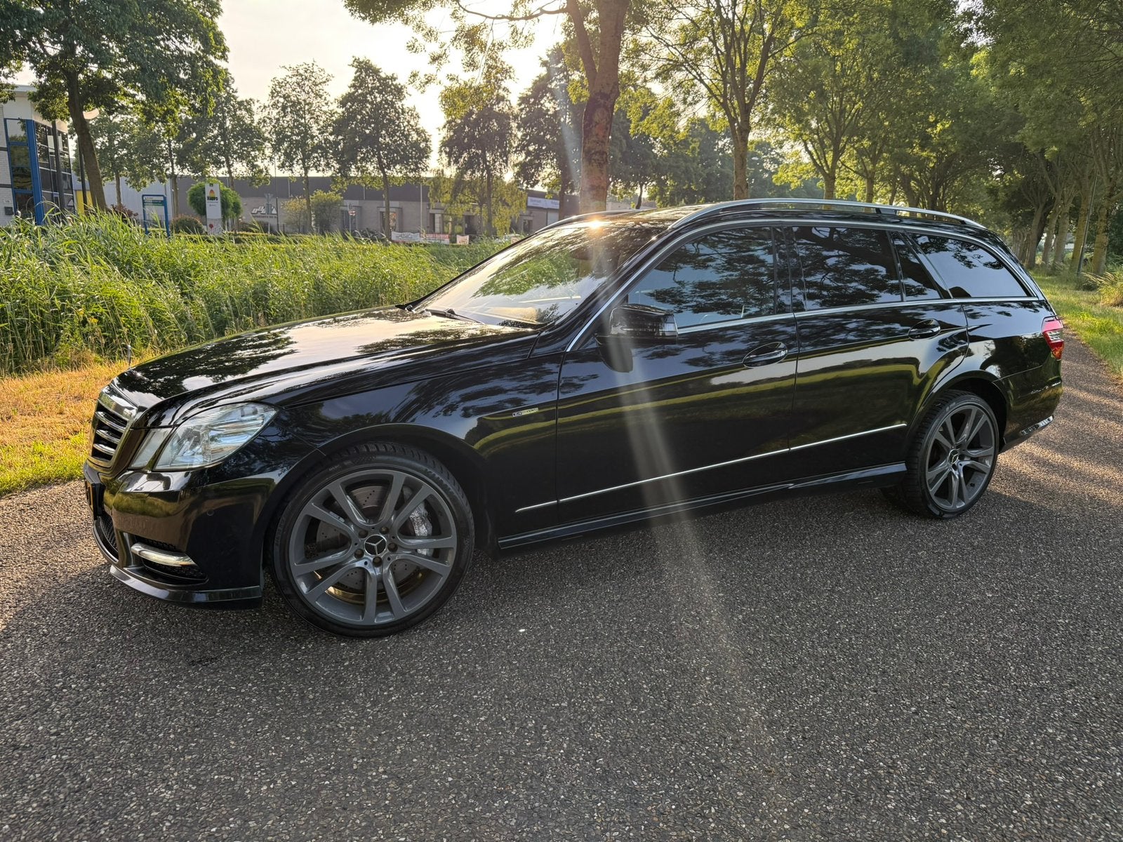 Mercedes E500 4.7 V8 Bi AMG | Night | Distronic | Airmatic |, Auto's, Automaat, 8 cilinders, 402 pk, Stationwagon