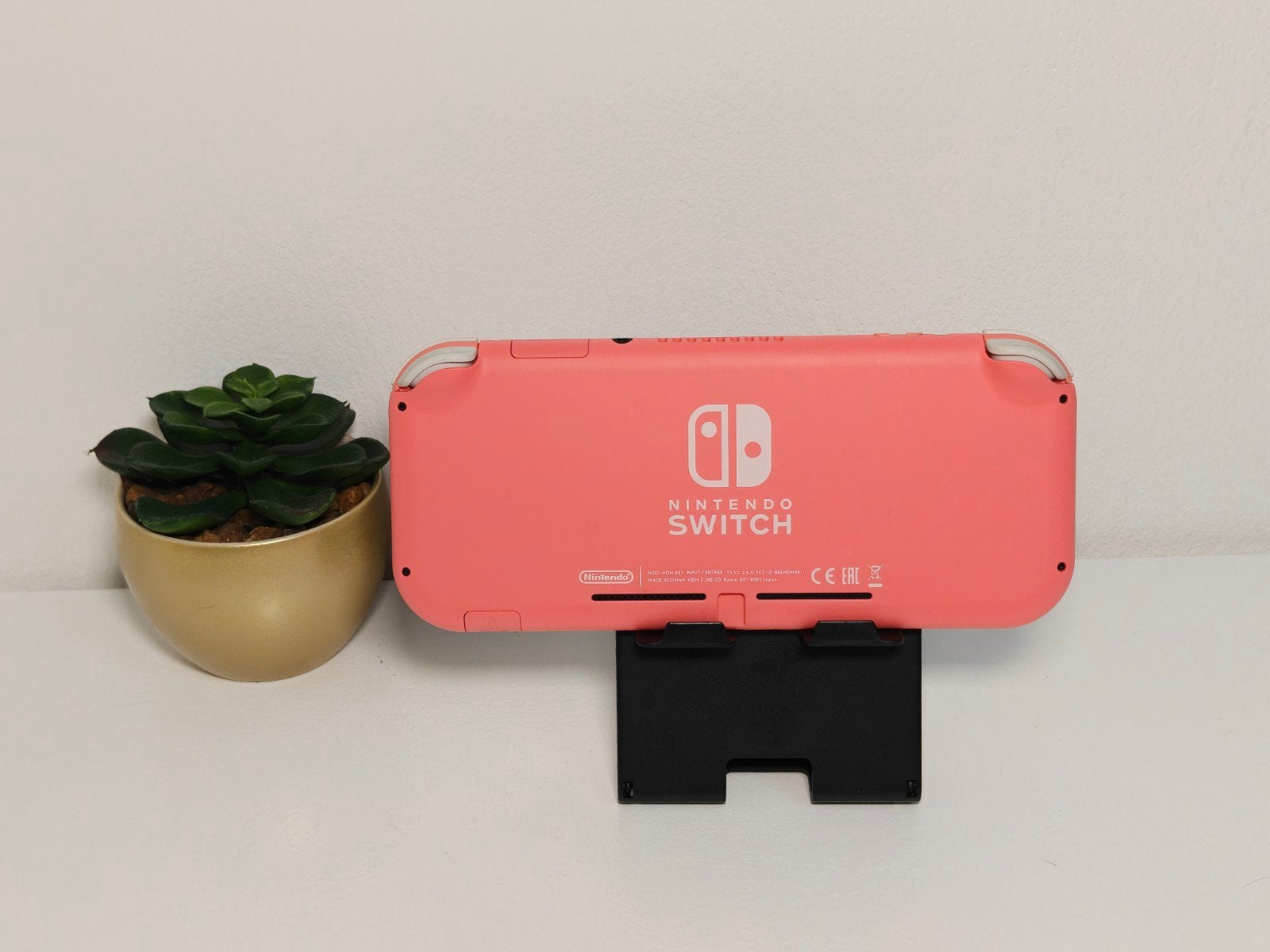 Nintendo Switch Lite, Spelcomputers en Games, Games | Nintendo Switch, Support@nintendo.com, 11-1 Hokotate-cho, Kamitoba, Minami-ku, Kyoto 601-8501, Japan