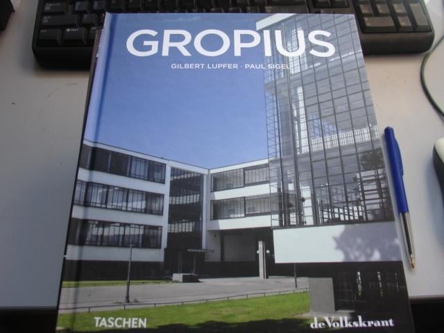 walter gropius, Ophalen of Verzenden, Nieuw, Architecten