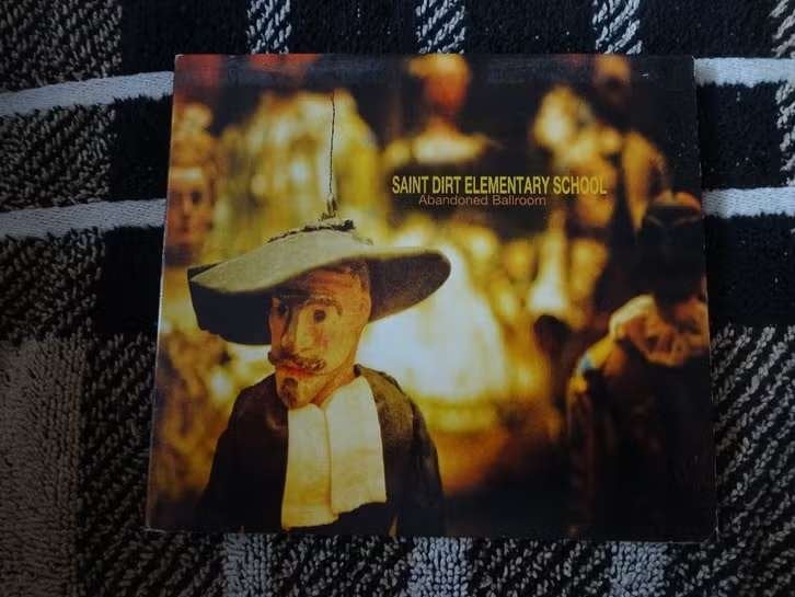 CD Saint Dirt Elementary School – Abandoned Ballroom, Gebruikt, Overige genres, Ophalen of Verzenden, Album