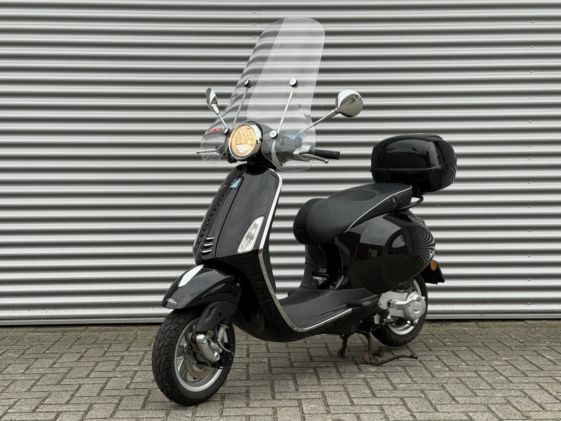 Vespa Primavera 4T I Snorscooter I 1e Eig. (bj 2017), Fietsen en Brommers, Gebruikt, Overige modellen, Edward Smit Auto's, Berrie 4
1724NR  OUDKARSPEL, NL