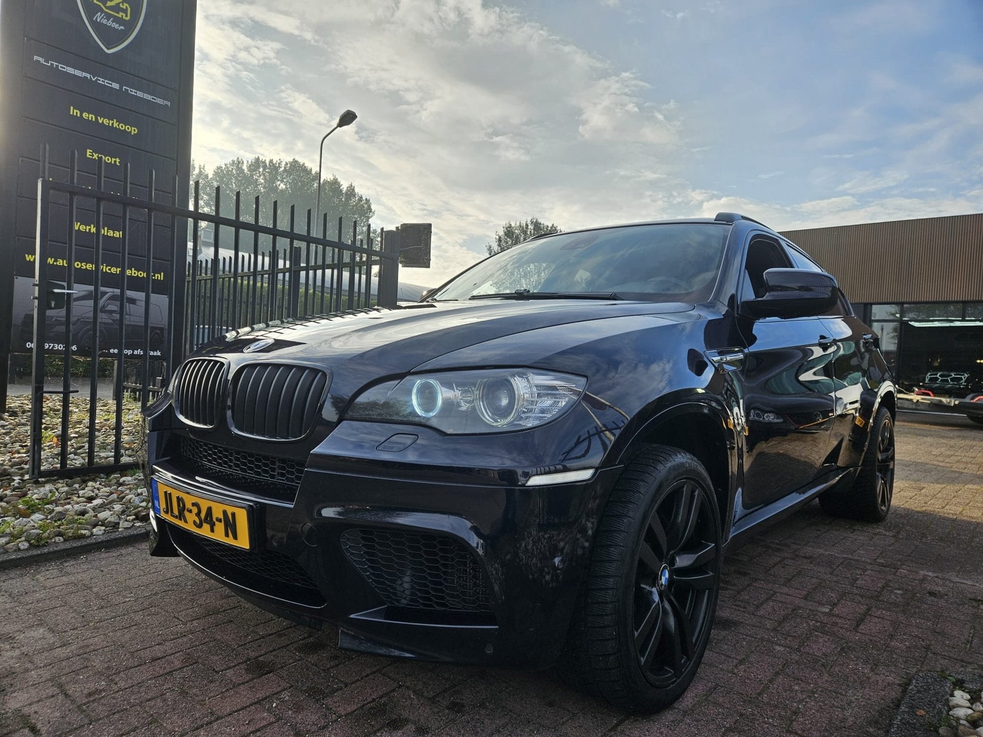 BMW X6 M 4.4i M-Sport 555PK Kanon! Full Option!, Auto's, Euro 5, Gebruikt, 3000 kg, Zwart