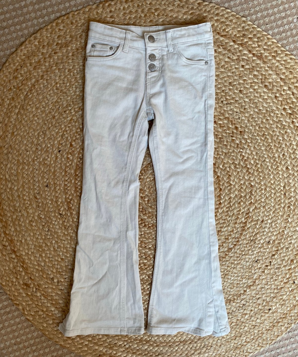 HEMA flared jeans maat 122/128, Ophalen of Verzenden, Zo goed als nieuw, Meisje, Broek