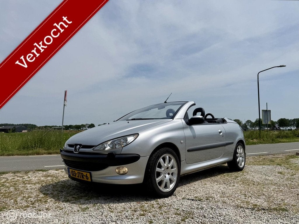 Peugeot 206 CC 1.6-16V, BJ 2002, APK Juli 2027, Leer, Airco, Auto's, Peugeot, Voorwielaandrijving, Gebruikt, 4 cilinders, Cabriolet