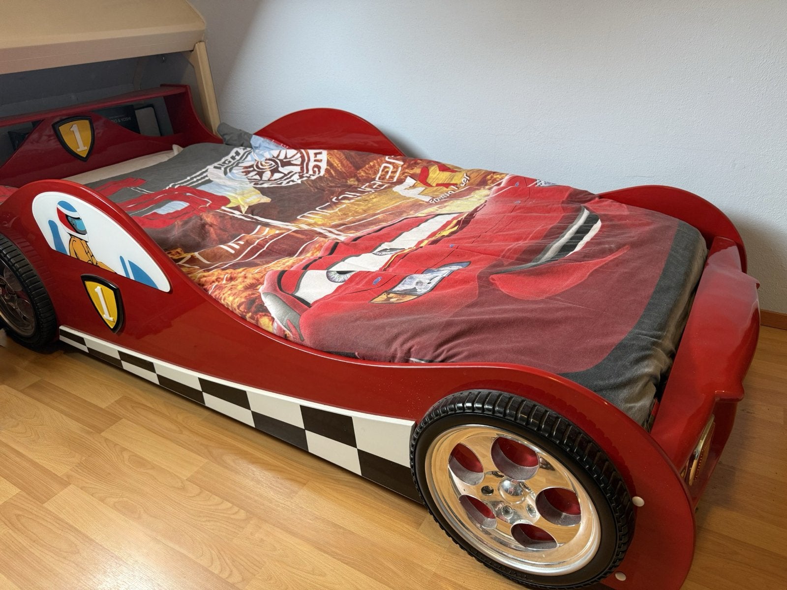 Mooi autobed met verlichting, lattenbodem en matras, Kinderen en Baby's, Kinderkamer | Bedden, Ophalen, 85 tot 100 cm, Gebruikt