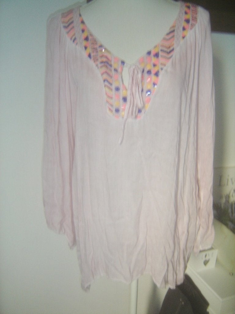 TRENDY zachtroze Ibiza-stijl tuniek met pailletjes - NIEUW, Ophalen of Verzenden, Nieuw, Maat 38/40 (M), Roze