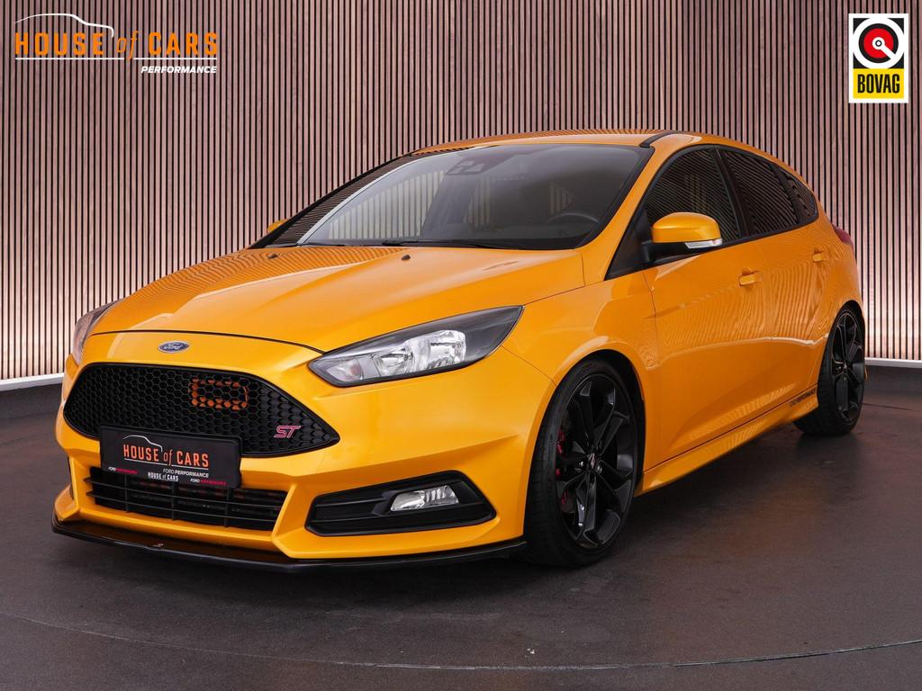 Ford Focus ST-2 2.0 250pk |Fox-sportuitlaat|REVO|H&R veren|S, 15 km/l, Gebruikt, 4 cilinders, Automatische klimaatregeling