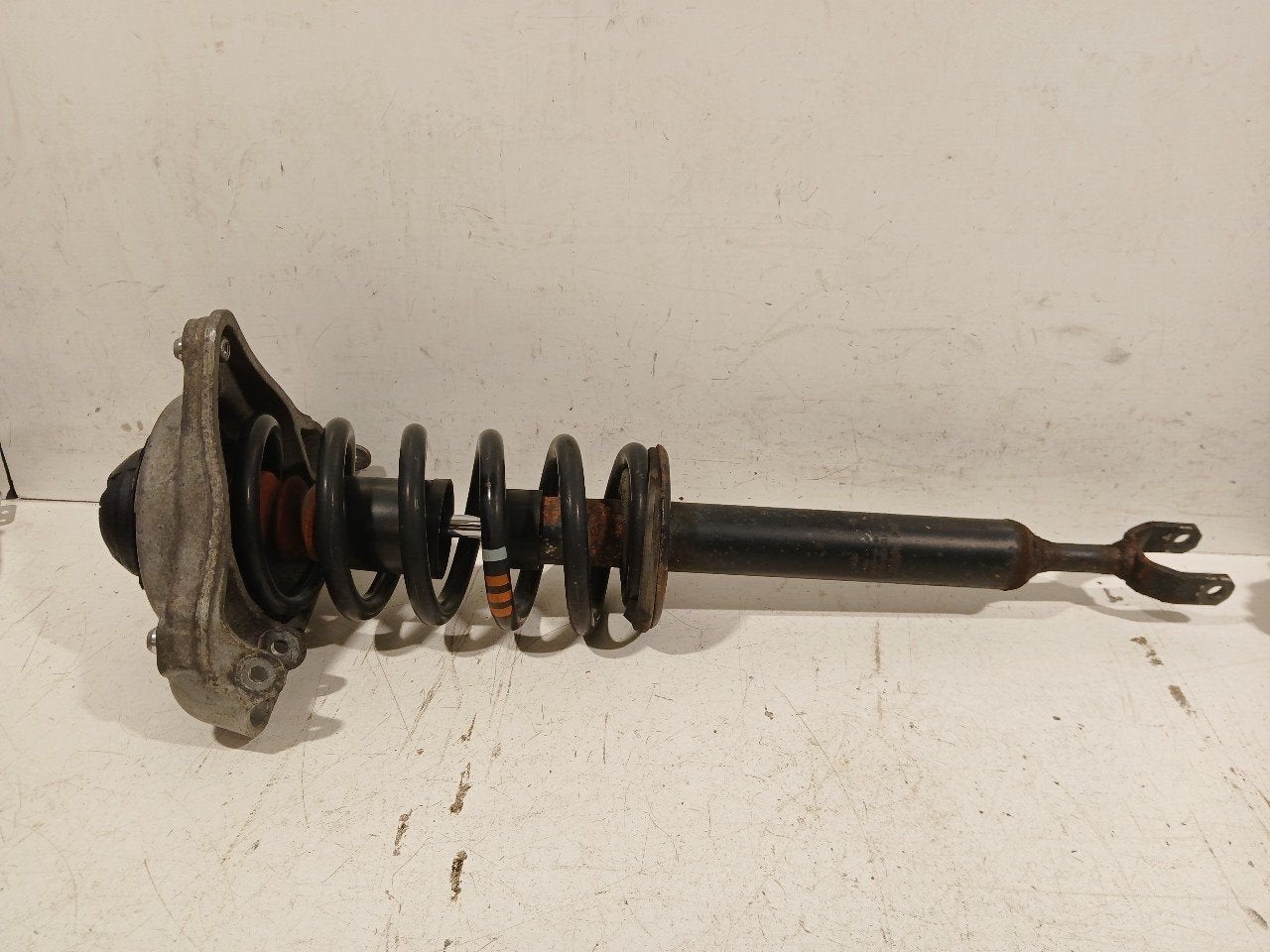 Veerpoot rechts voor Audi A6, Onderdelen@venauto.nl, Van der Ven Autorecycling B.V., Gebruikt, Ettenseweg 76, 4706 PB Roosendaal, The Netherlands
