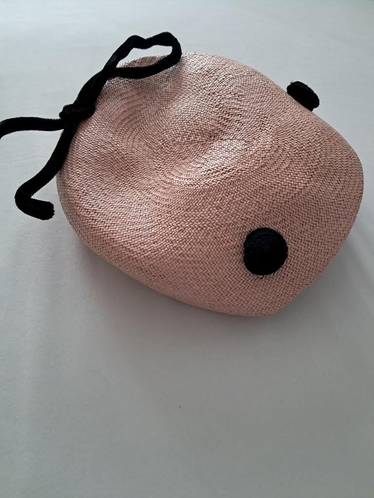 Vintage hoed schotelhoedje jaren 40 roze, Antiek en Kunst, Antiek | Kleding en Accessoires, Ophalen of Verzenden, Dames, Overige merken