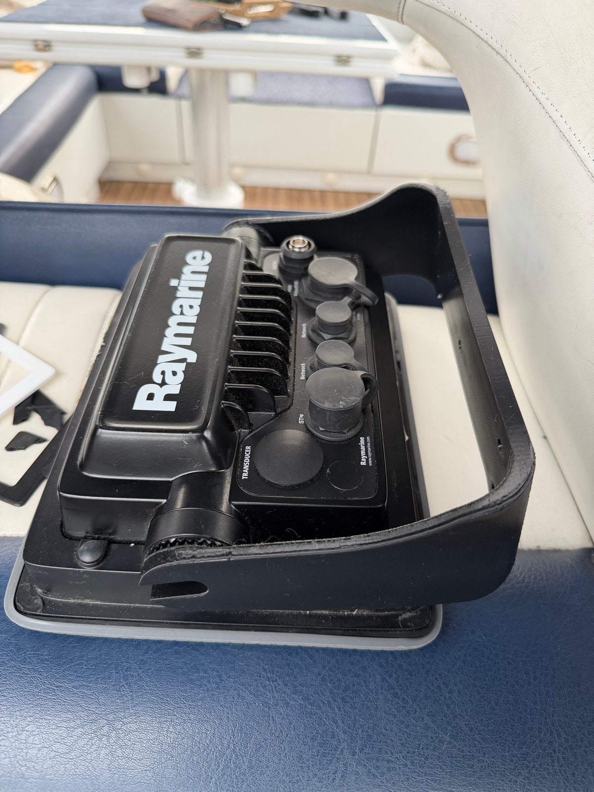 Raymarine Element 12 Montagebeugel, Watersport en Boten, Ophalen of Verzenden, Zo goed als nieuw, Overige typen