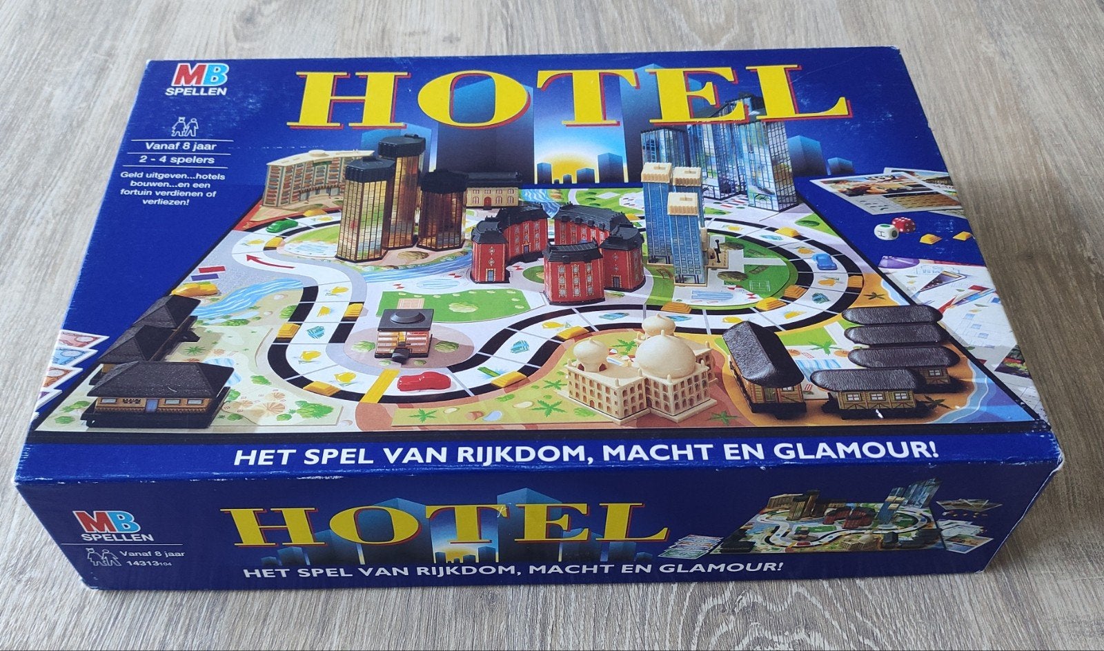 HOTEL uitgever MB /HASBRO uit 2004, Ophalen of Verzenden