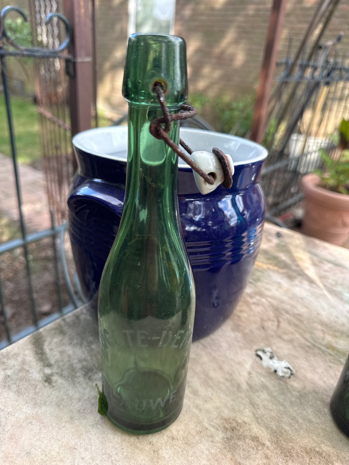 Oude groene fles Brouwerij Demets uit Lauwe,, Ophalen of Verzenden