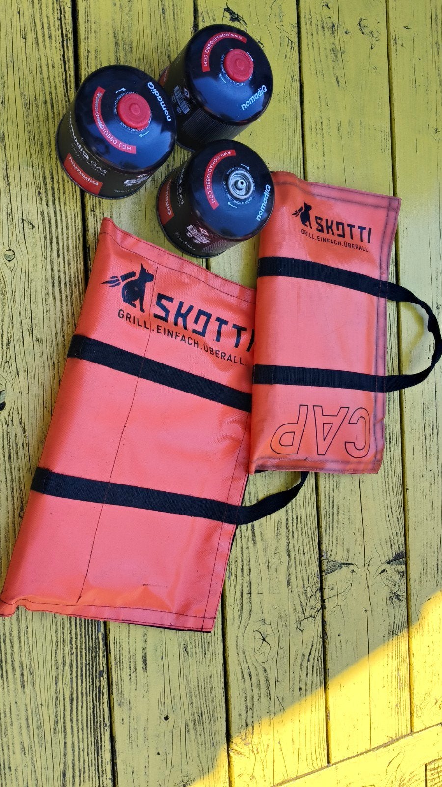 Skotti Grill Set: Cap, Pizzasteen & Gasflesjes, Ophalen of Verzenden, Gebruikt, Skotti