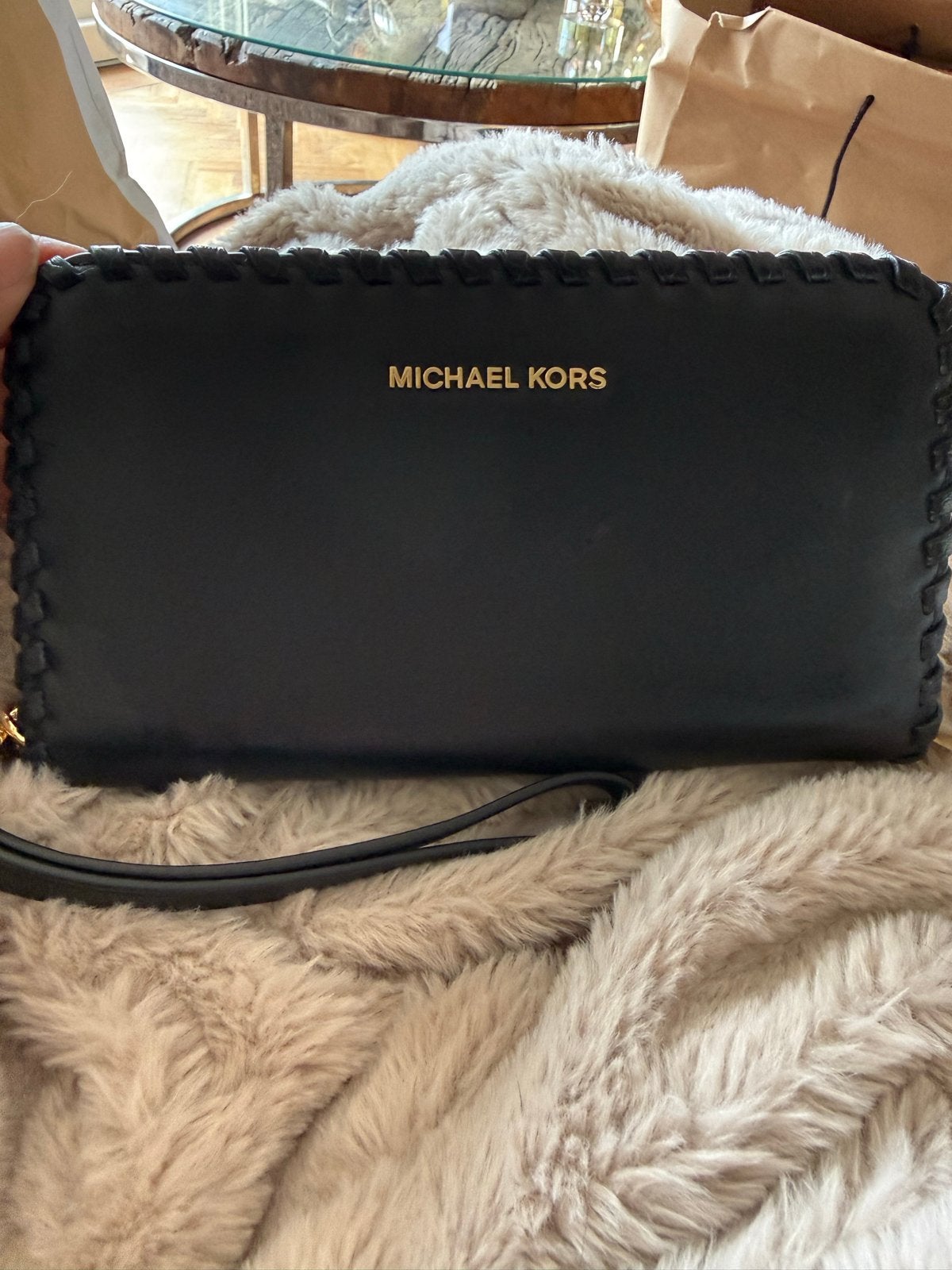 Michael Kors Zwarte Leren Portemonnee met Strap, Sieraden, Tassen en Uiterlijk, Overige merken, Gebruikt, Zwart, Ophalen of Verzenden