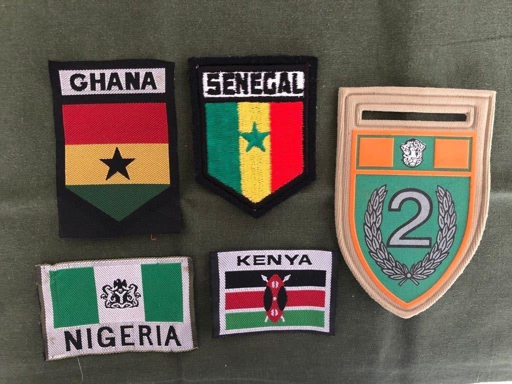 Embleem, badge militair uniform Afrika, Ophalen of Verzenden, Landmacht, Overige gebieden, Embleem of Badge