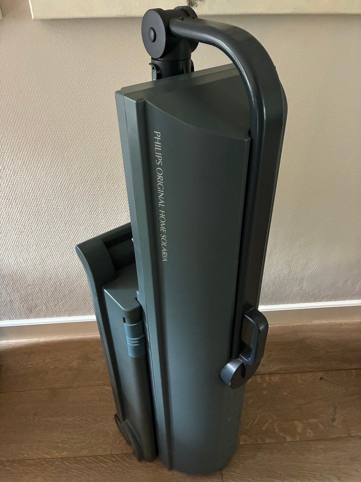 Philips Home Solaria HB 811/EE inklapbaar solarium, Ophalen of Verzenden, Zo goed als nieuw, Zonnebank enkelzijdig, Minder dan 10 lampen