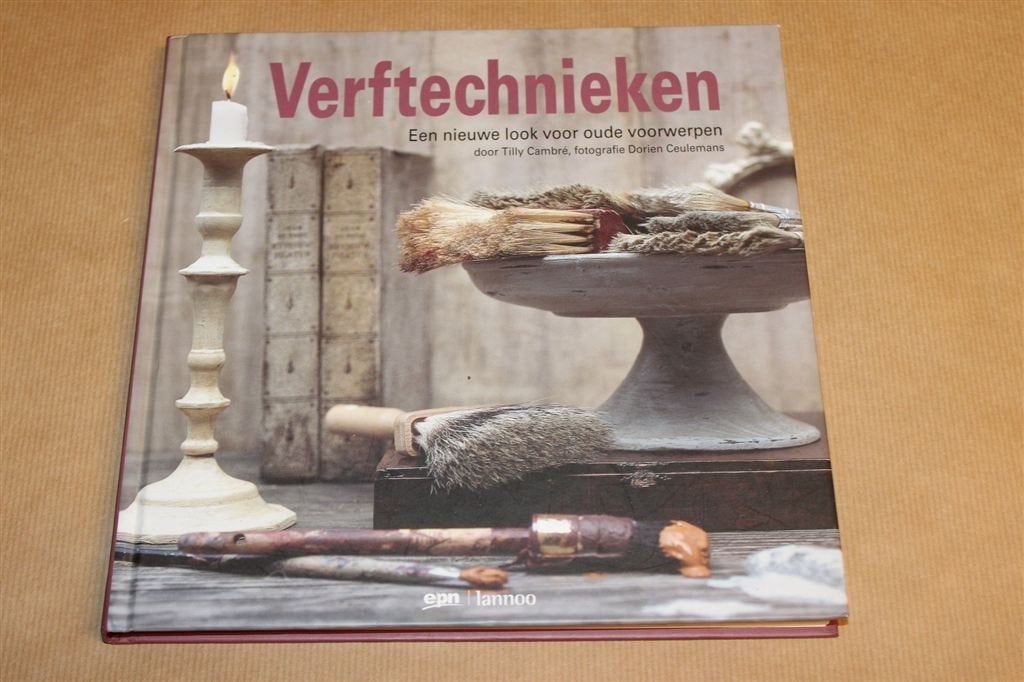 Verftechnieken — Nieuwe Look voor Oude Voorwerpen, Ophalen of Verzenden, Zo goed als nieuw, Overige onderwerpen