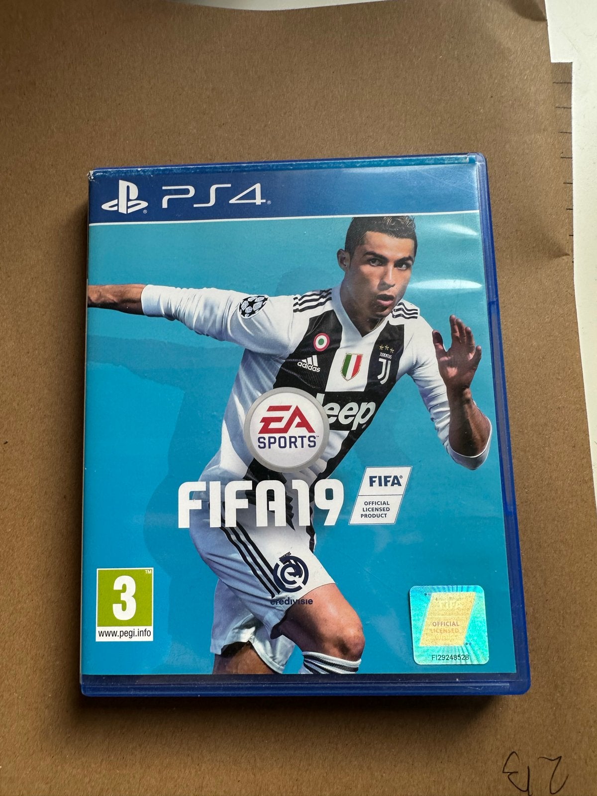 FIFA 19 PS4, Spelcomputers en Games, Eén computer, Ophalen of Verzenden, Zo goed als nieuw, Sport