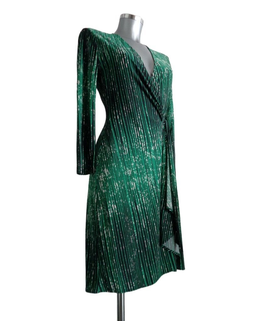 Bcbg Maxazria wikkel jurk, maat small, NIEUW, Nieuw, Ophalen of Verzenden, Knielengte, Groen