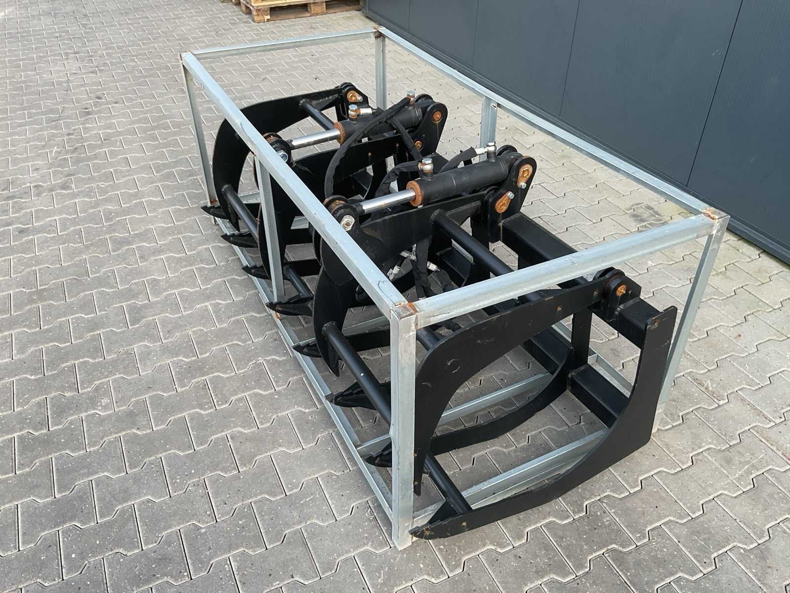 Rhino-Cross Fort Grapple Schranklader, Wiellader of Shovel