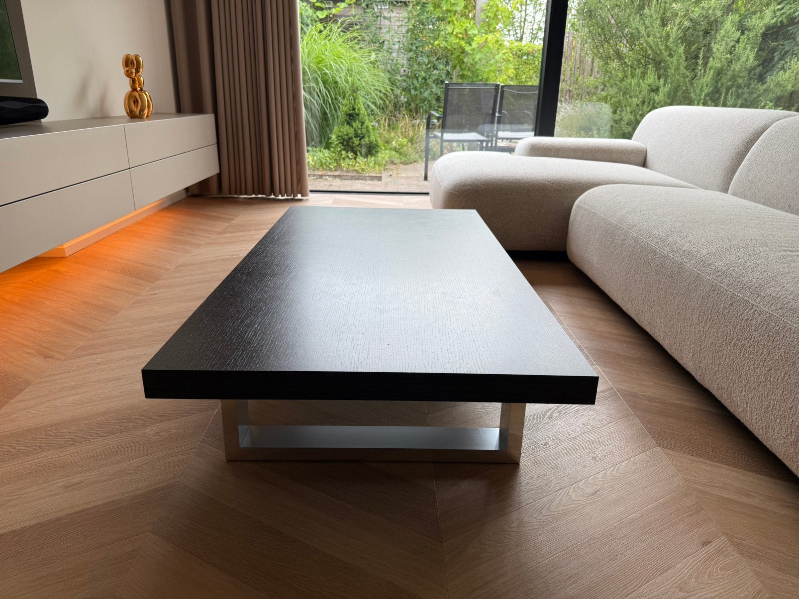 Moderne design salontafel - donker eikenlook, RVS onderstel, Huis en Inrichting, Tafels | Salontafels, Ophalen, Gebruikt, 100 tot 150 cm