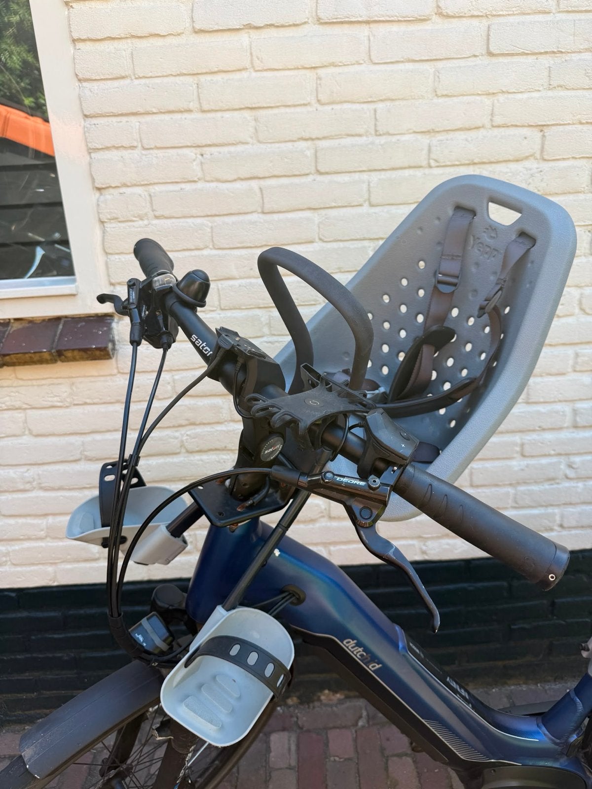 Grijze Thule Yepp Mini kinderstoel voor voorop de fiets, Ophalen, Gebruikt, Voorzitje