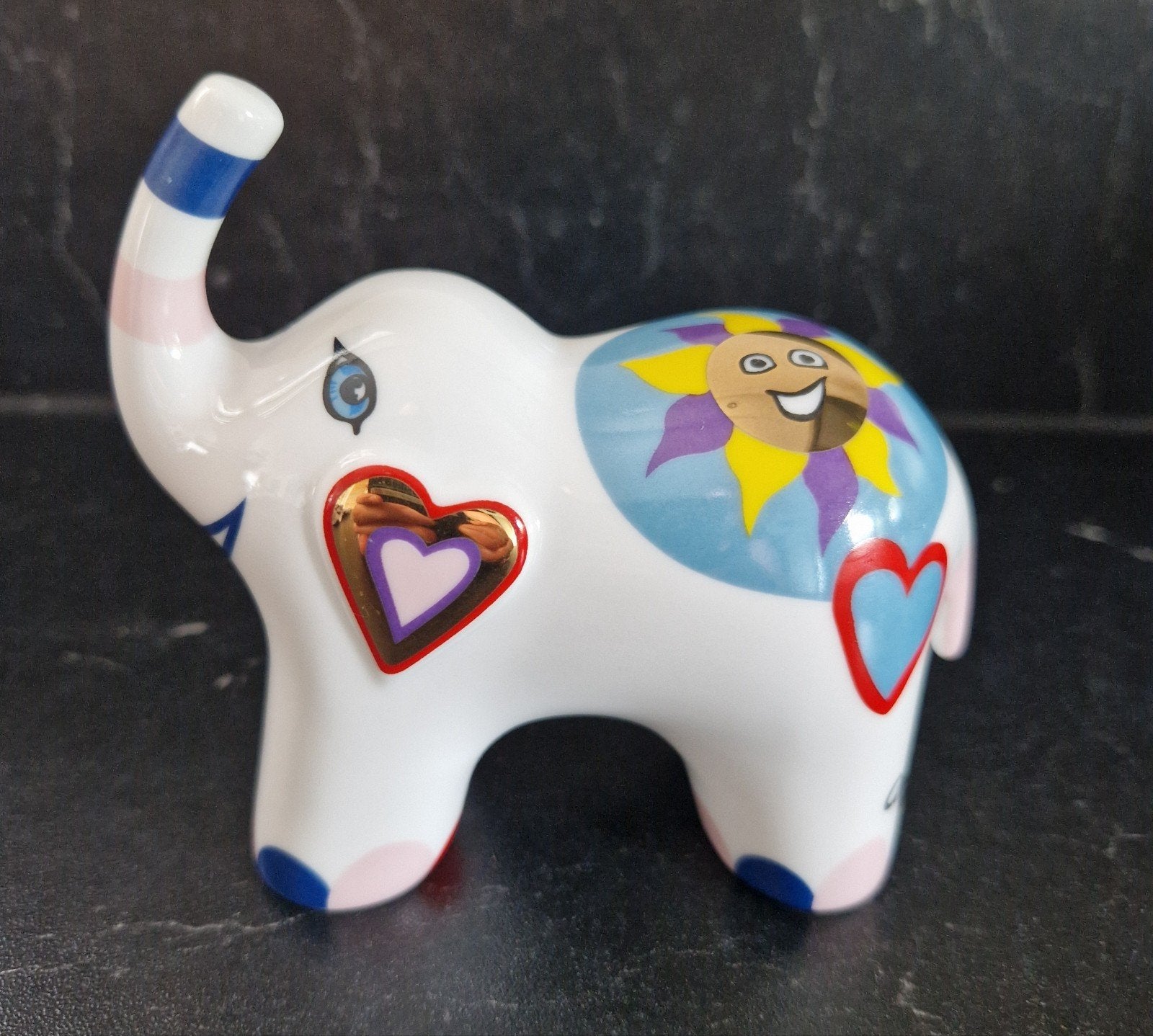 Artihove geluksolifant "Happiness" – Corry Ammerlaan, Antiek en Kunst, Kunst | Designobjecten, Ophalen