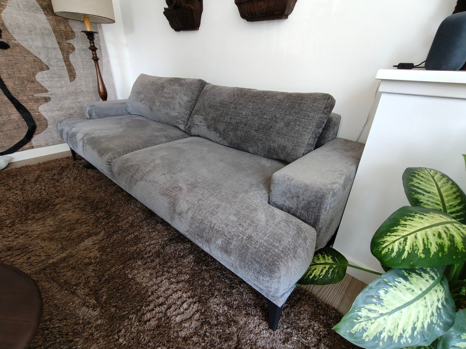 Moderne grijze bank, enkele jaren oud, Ophalen, Gebruikt, Driepersoons, 75 tot 100 cm