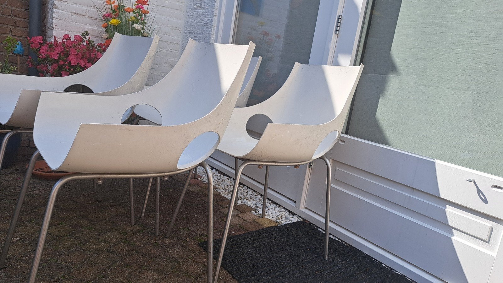 4 Witte Design Tuinstoelen - Stapelbaar & Stevig, Ophalen, Gebruikt