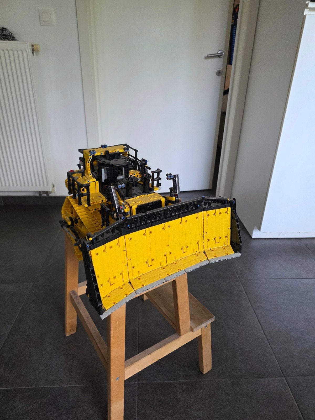 bulldozer, Ophalen of Verzenden, Zo goed als nieuw