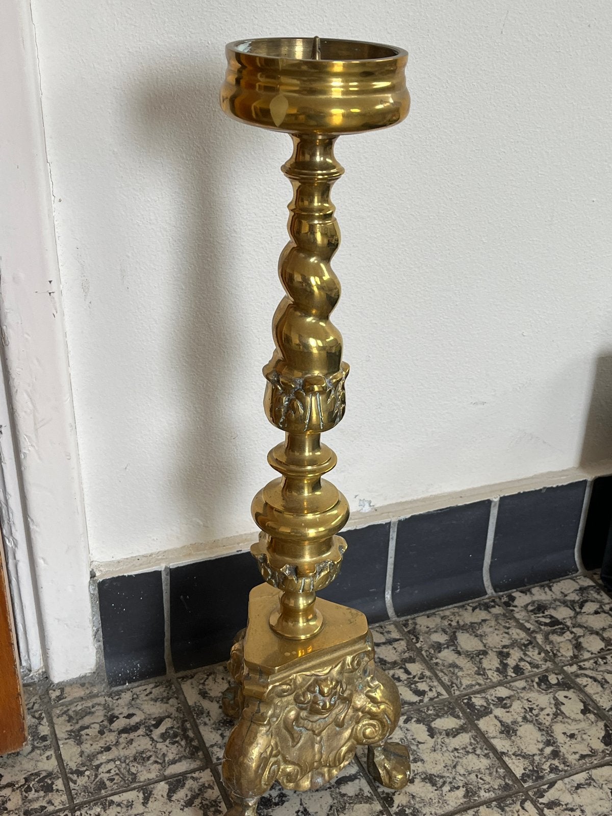 Antieke Koperen Kandelaar met Gedraaide Stam, Ophalen, Koper of Brons
