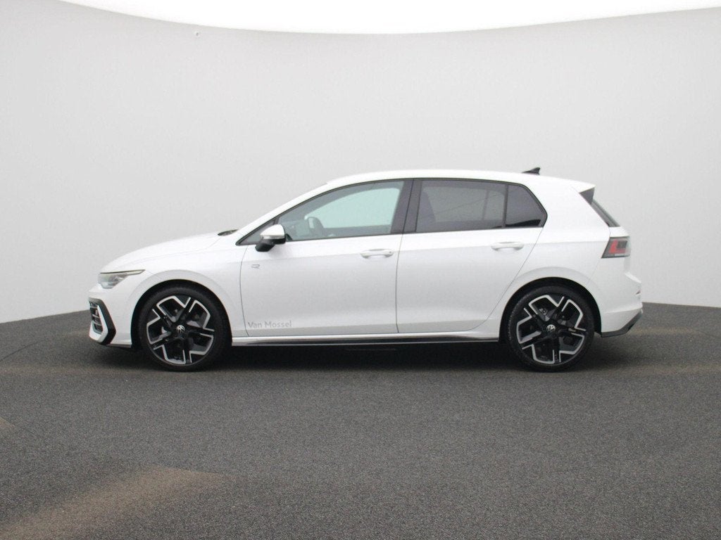 Volkswagen Golf 1.5 eTSI R-Line Edition | Automaat | Navigat, Auto's, Volkswagen, 12 maanden, Stof, 1498 cc, 116 pk