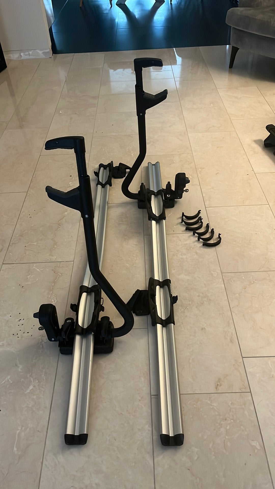 Thule fietsendragers voor dak, Auto diversen, Fietsendragers, Ophalen, Zo goed als nieuw, Dakdrager