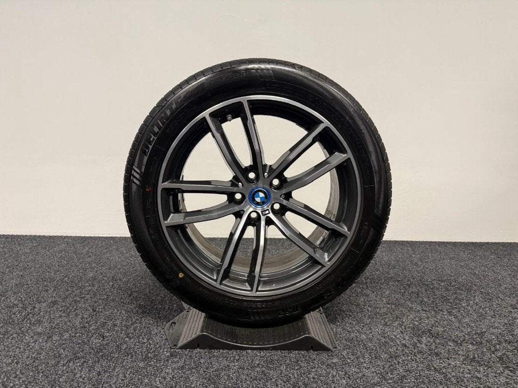 Originele BMW 5 serie G30 zomerset 245/45ZR18 TPMS, Auto-onderdelen, Ophalen, 18 inch, Banden en Velgen, Personenwagen
