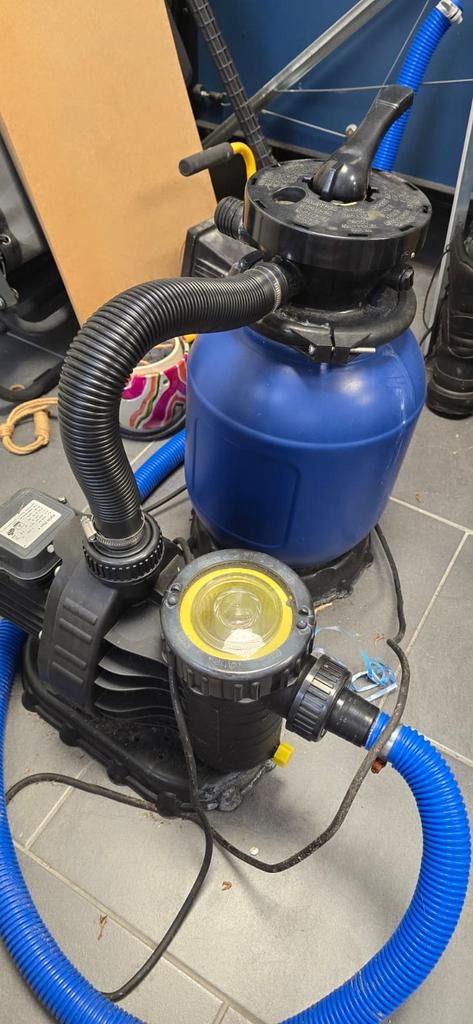 Zwembadpomp met filter en inclusief voorraad glas, Ophalen, Zo goed als nieuw, Zwembadpomp