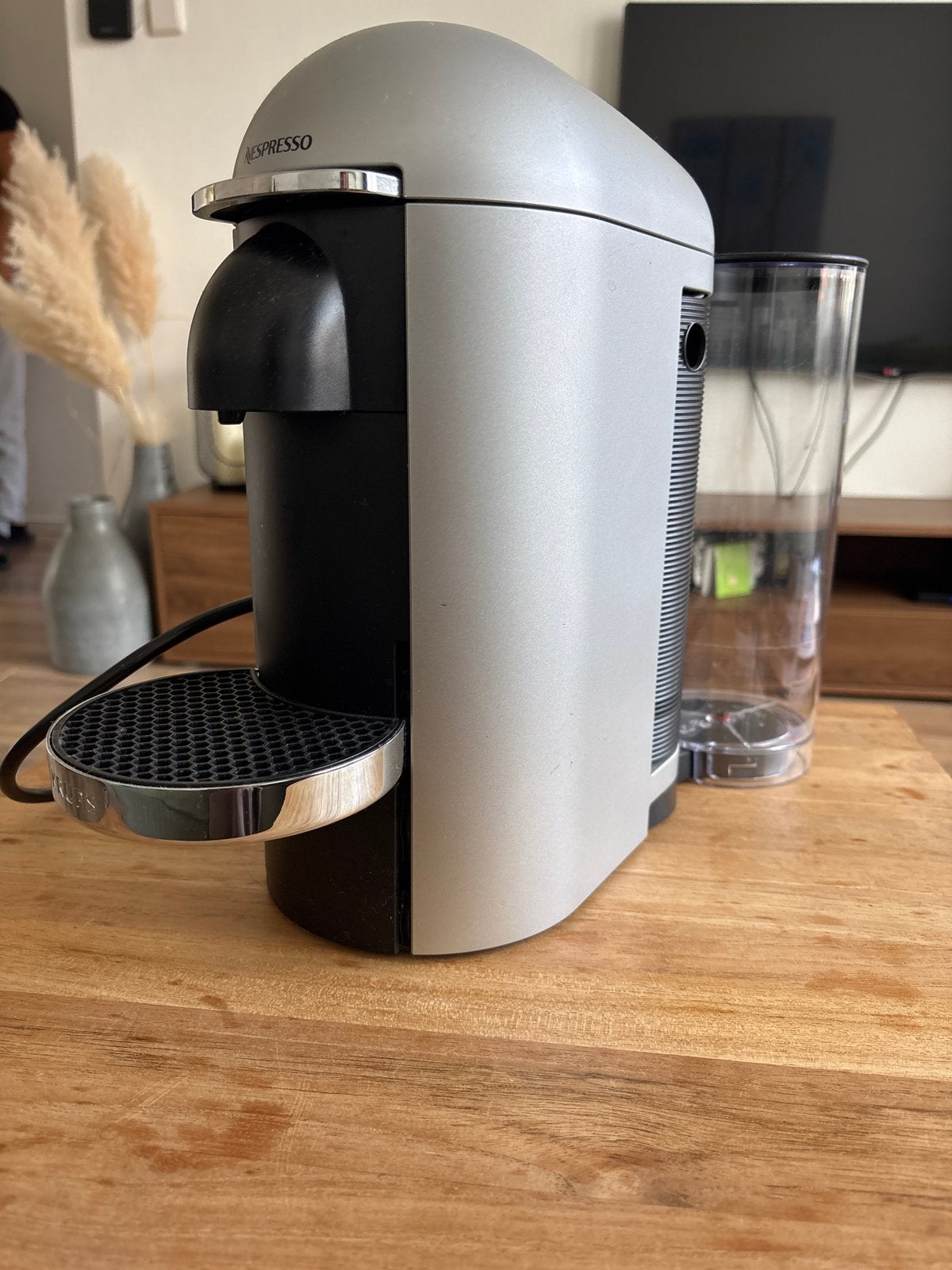 Nespresso Vertuo Koffiemachine - Grijs, Ophalen, Koffiemachine, Zo goed als nieuw, 1 kopje